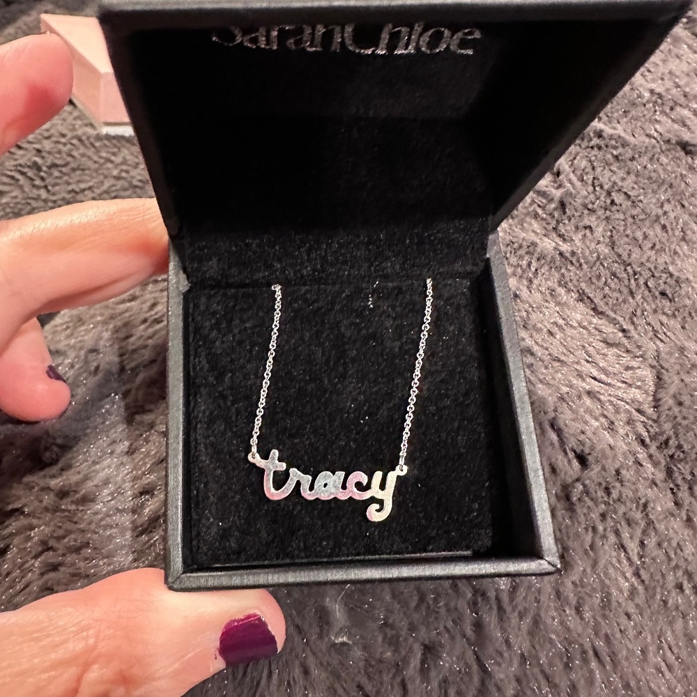 SARAH CHLOE AVA BUBBLE SCRIPT NAME NECKLACE  "TRACY"